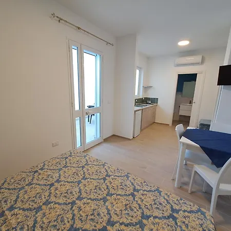 Trepuzzi アパート *